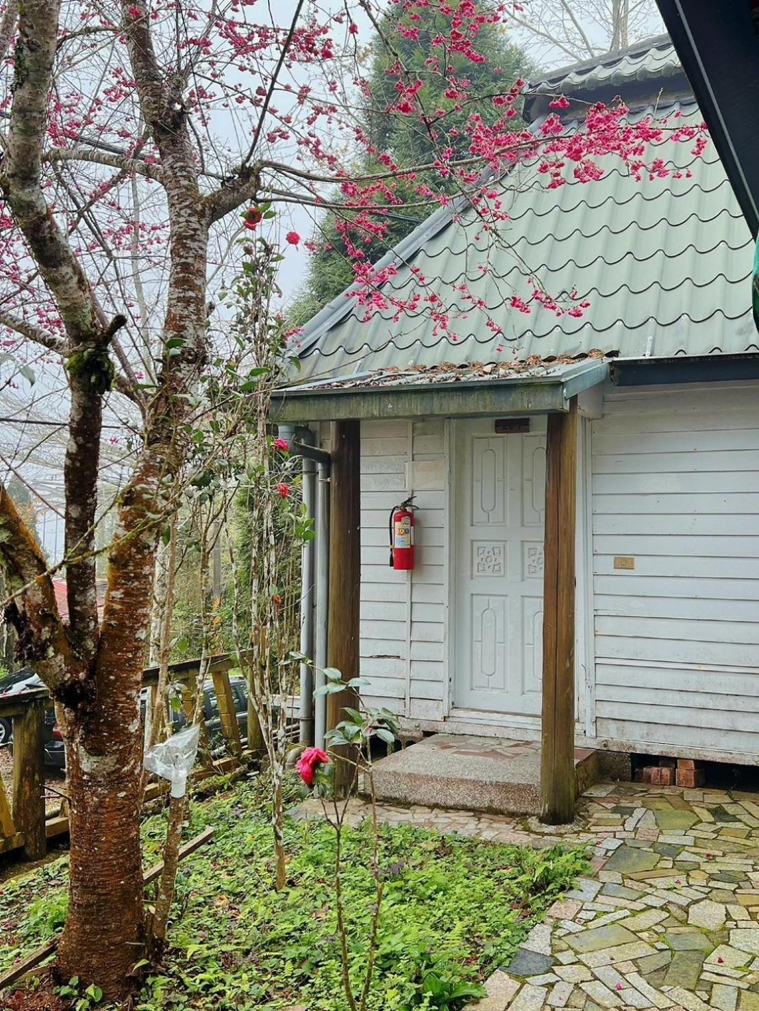 Вилла Gemlu Лугу Экстерьер фото